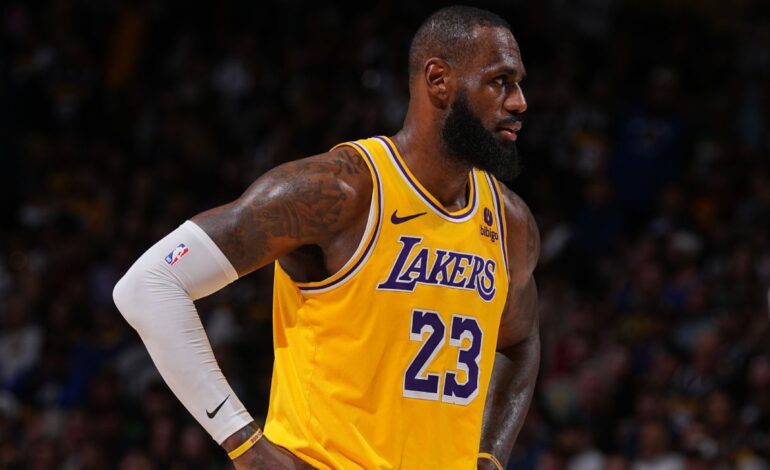 LeBron James z Lakers nie sędziuje, centrum powtórek