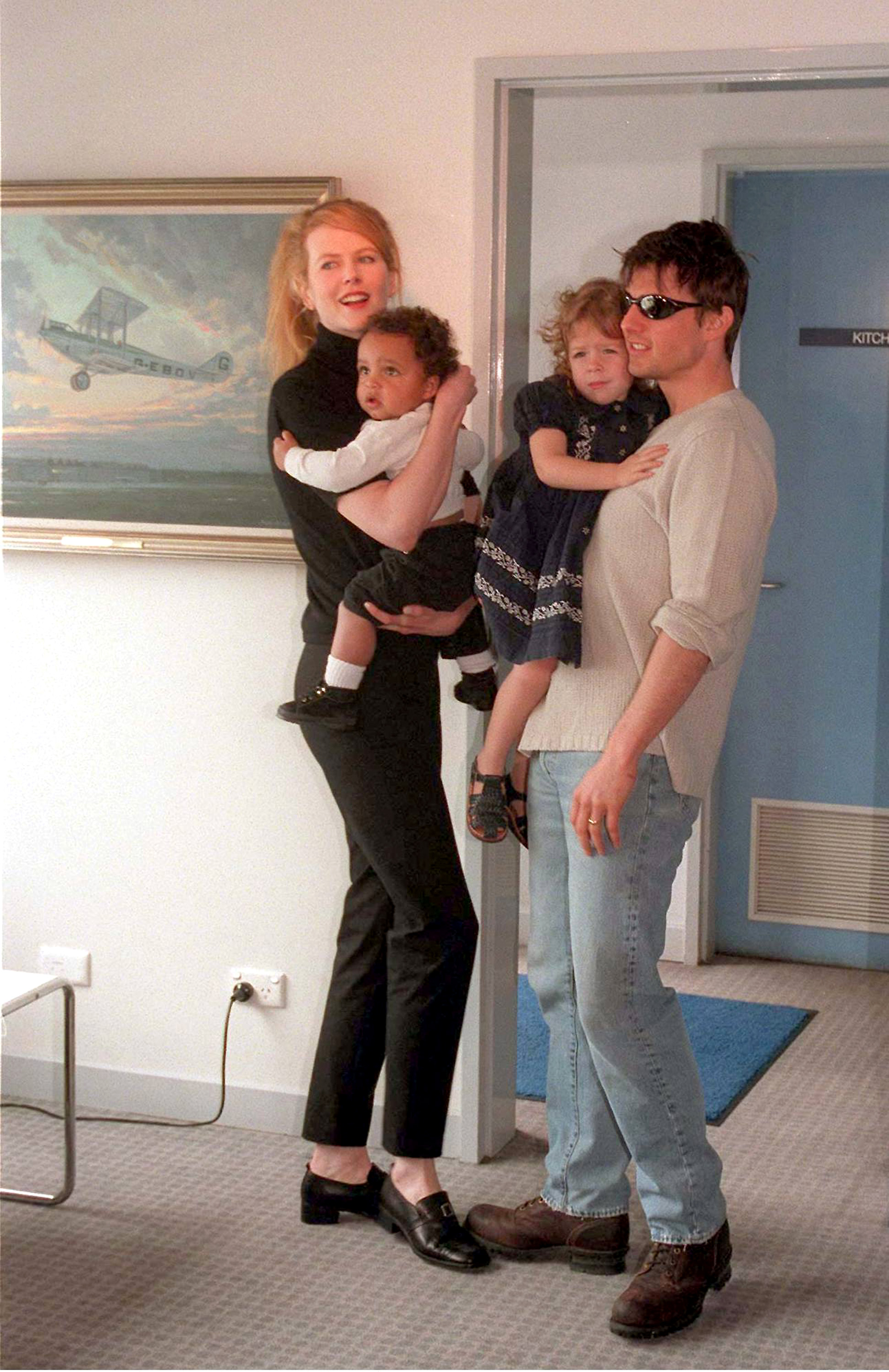 Nicole Kidman i Tom Cruise z dziećmi Connorem i Isabellą, 1996 rok