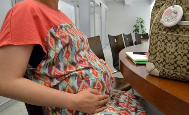Badania wykazały, że powikłania ciąży zwiększają ryzyko przedwczesnej śmierci nawet kilkadziesiąt lat później