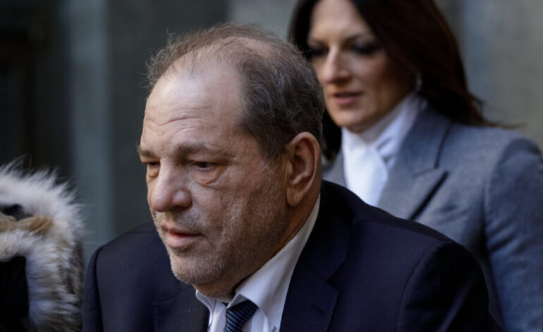 Uchylenie wyroku skazującego Harveya Weinsteina w Nowym Jorku: aktualizacje na żywo
