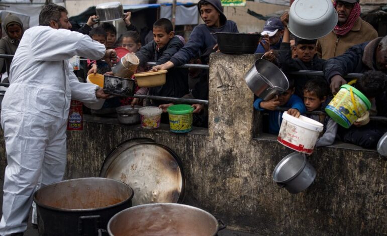 „Bezprecedensowe we współczesnej historii”: eksperci ds. pomocy USA ostrzegają, że Gaza prawdopodobnie już doświadcza głodu