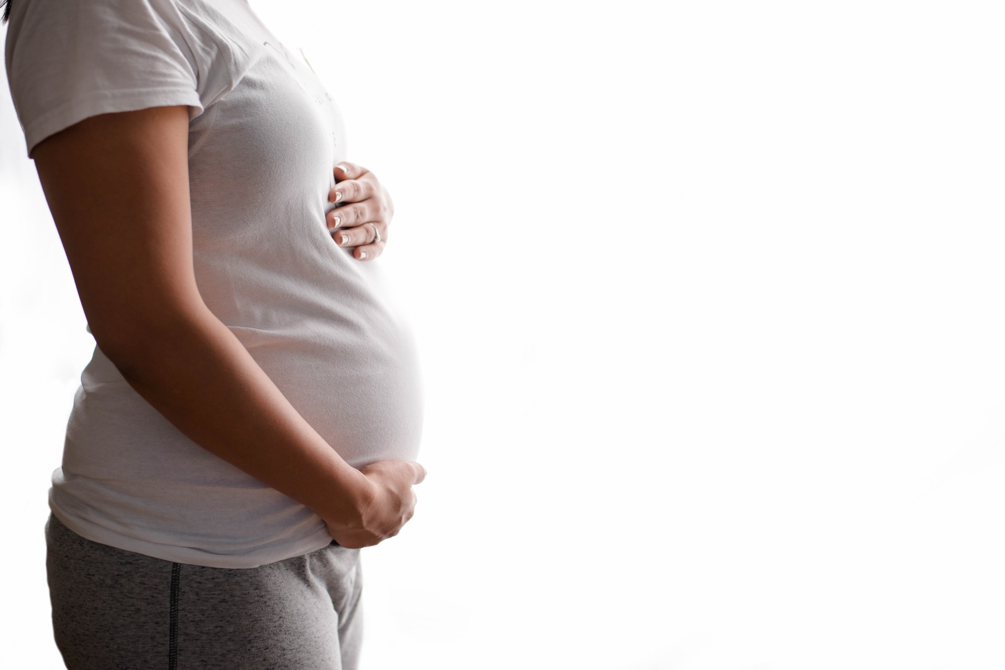 Badanie: Ciąża jest powiązana z szybszym starzeniem epigenetycznym młodych kobiet.  Źródło zdjęcia: Maryna Chupilka/Shutterstock.com