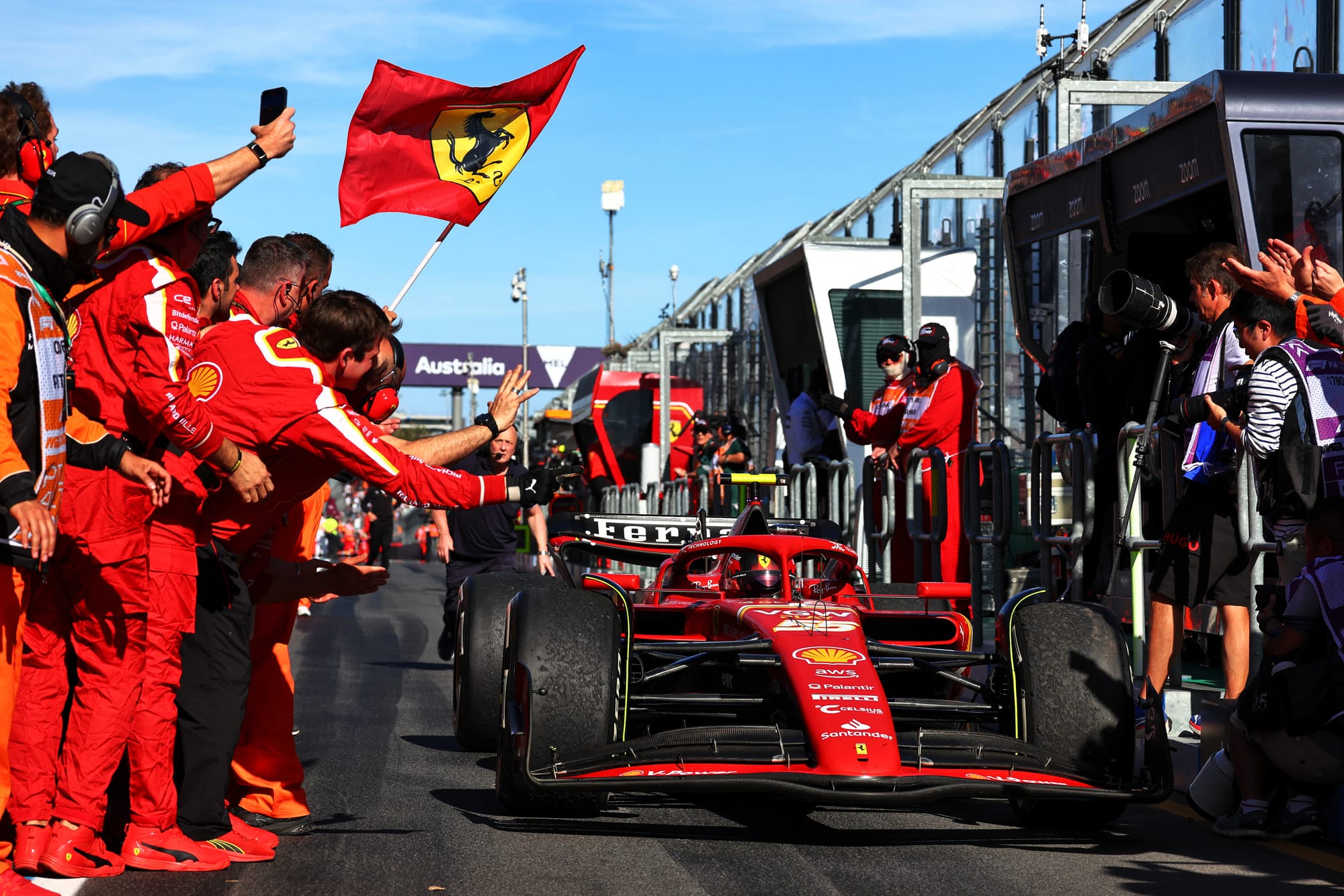 Carlos Sainz, Ferrari wygrywa Grand Prix Australii 2024