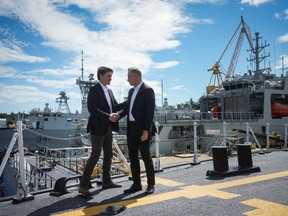 Premier Justin Trudeau spotyka się z prezydentem RP w CFB Esquimalt