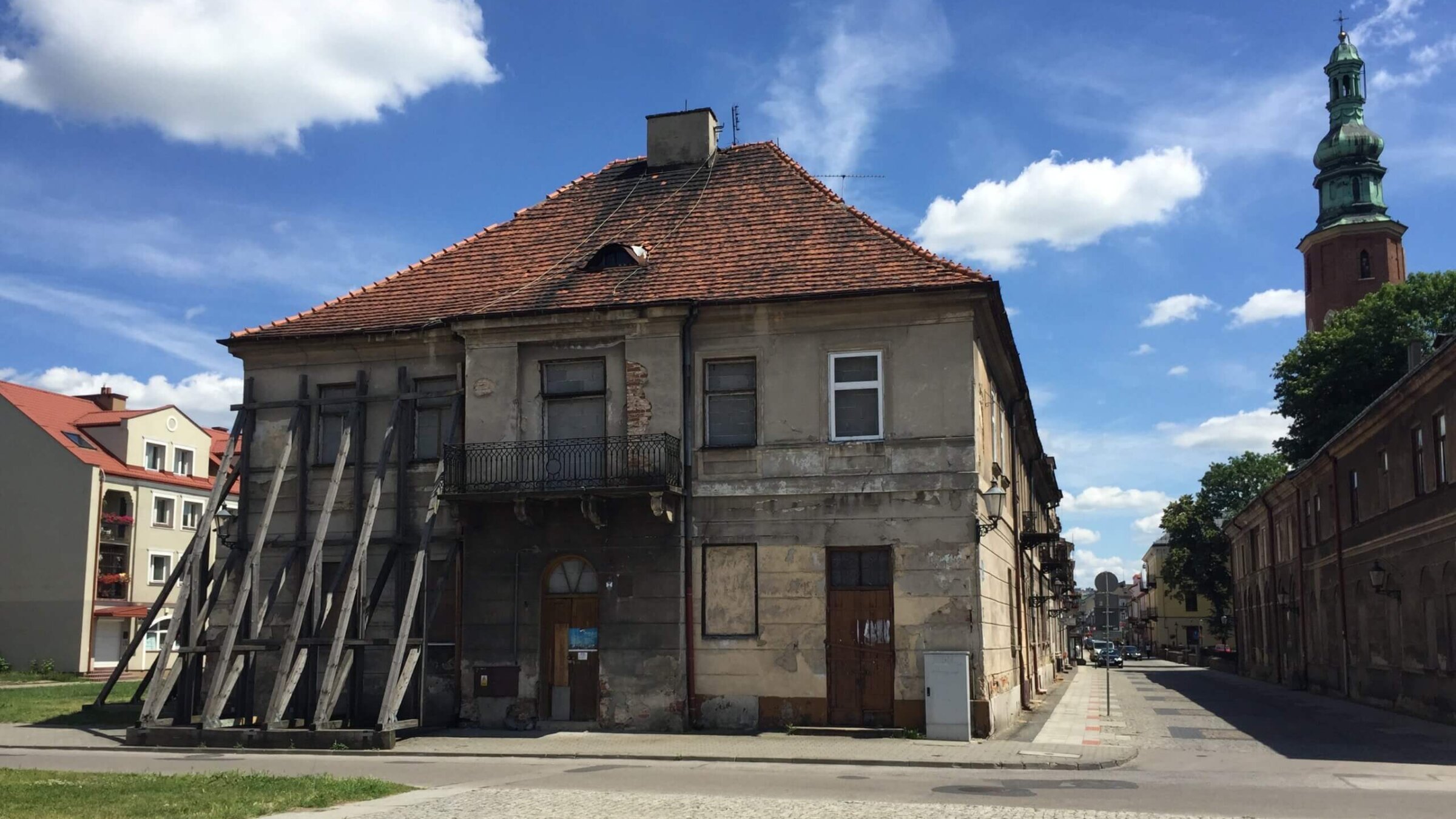 Dom, w którym prawdopodobnie mieszkała rodzina Hildy Chazanovitz przed Holokaustem (2015)      