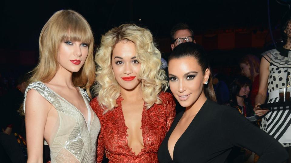 Taylor Swift, Kim Kardashian i Rita Ora.  Zdjęcie: Dave Hogan/MTV 2012/Getty Images dla MTV.