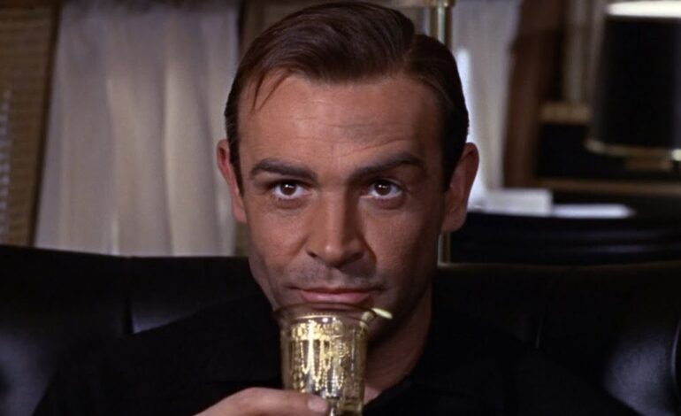 Twórca Jamesa Bonda, Ian Fleming, ostro skrytykował obsadę Seana Connery’ego w filmie Dr. No