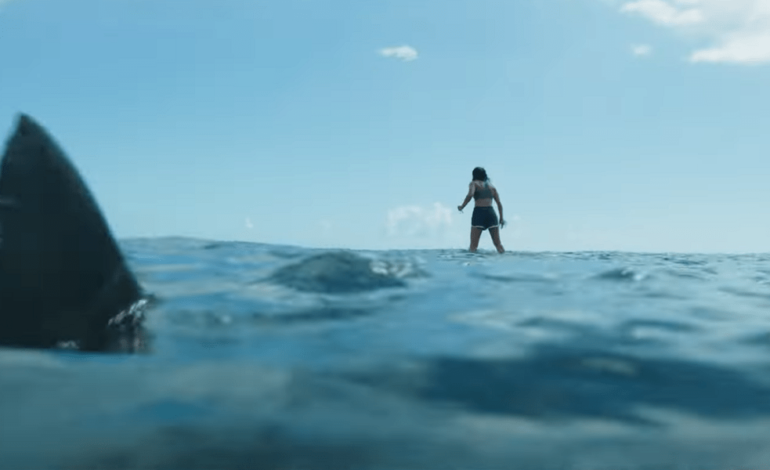 „Coś w wodzie” – następny horror o ataku rekina pojawi się w maju [Trailer]