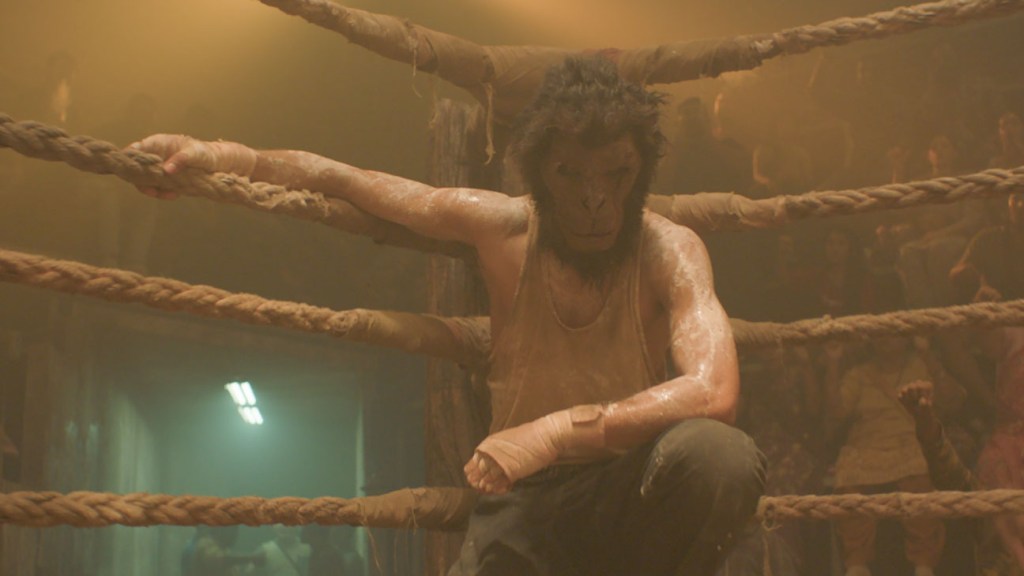 „Monkey Man” walczy z „Pierwszym omenem” w zapowiedziach kasowych
