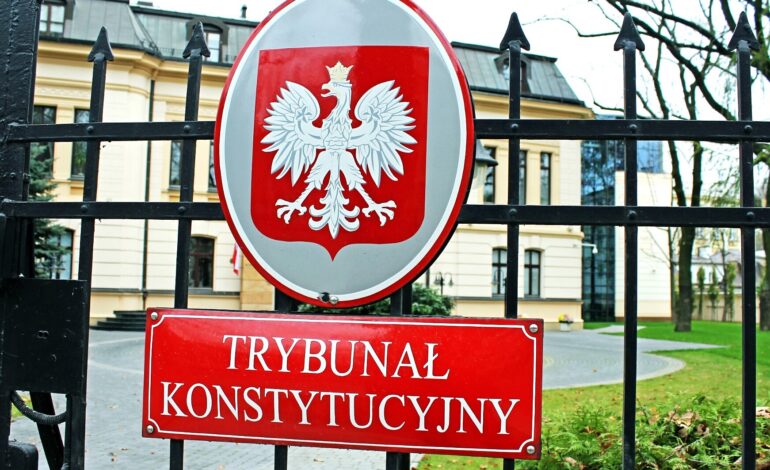 Polski Trybunał Konstytucyjny uznaje uchwałę wzywającą do jej nowelizacji za niezgodną z konstytucją