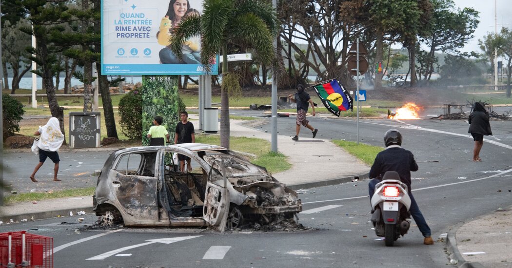 Francja ogłasza stan wyjątkowy w związku z protestami w Nowej Kaledonii
