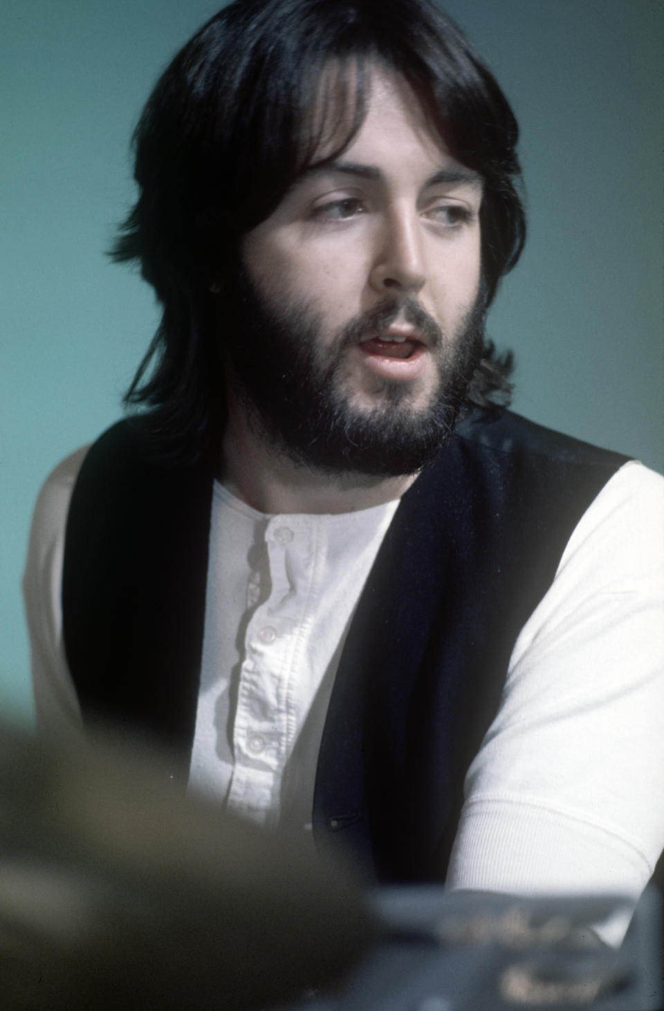 McCartney był siłą napędową, która skłoniła zespół do nagrania nowej muzyki w czasie, gdy rozwijał on skrzydła osobiście i zawodowo. 