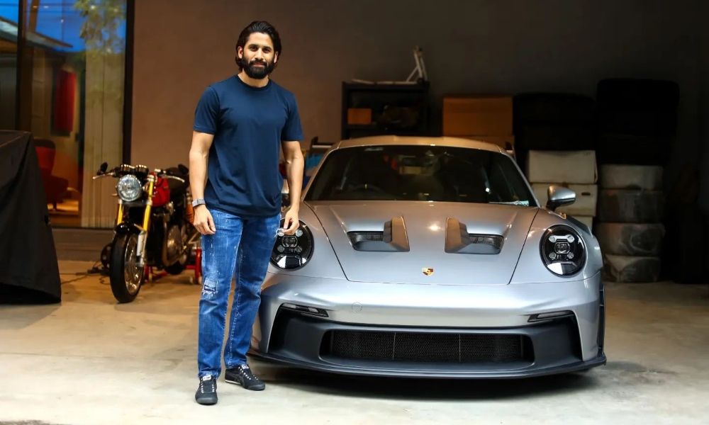 Aktor Naga Caitanya ze swoim Porsche 911 GT3 RS 