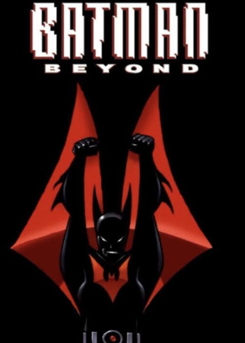 Batman Beyond z Batmanem trzymającym ręce w górze