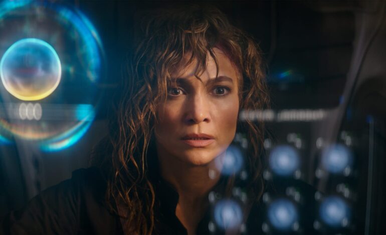 Film science-fiction J.Lo AI to jeden z największych niewypałów tego roku