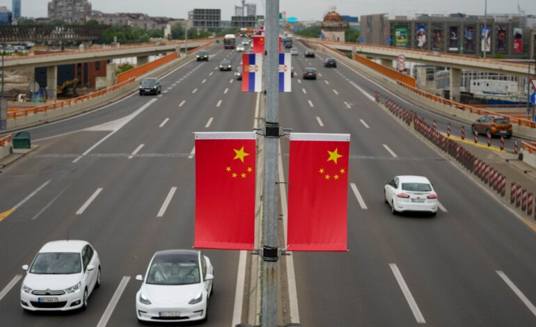 Autokratyczni przywódcy Węgier i Serbii rozwiną czerwony dywan dla chińskiego Xi podczas europejskiego tournée