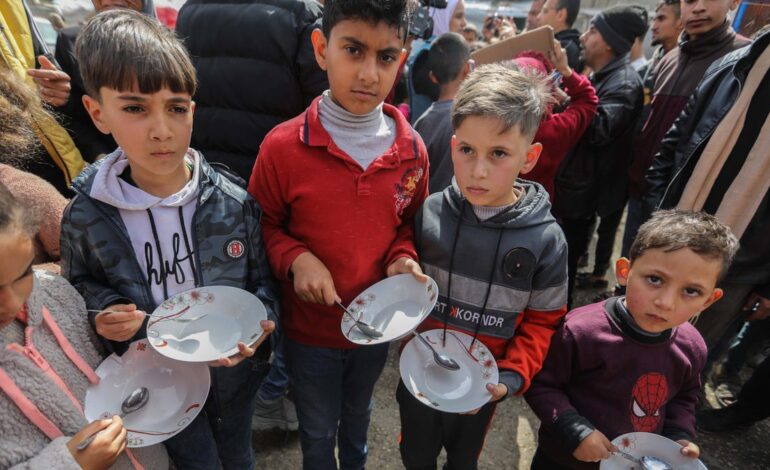 części Gazy dotknięte „pełną klęską głodu”