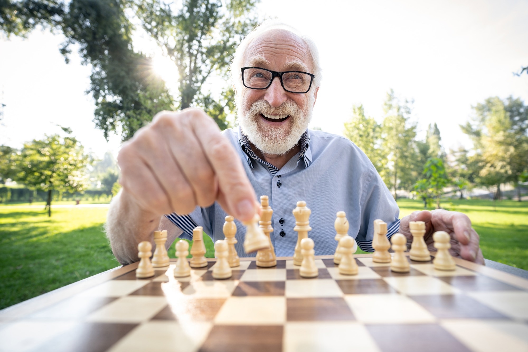 Badanie: Osoby w starszym wieku są odporne na typowe zmiany strukturalne istoty białej związane z wiekiem.  Źródło obrazu: oneinchpunch / Shutterstock