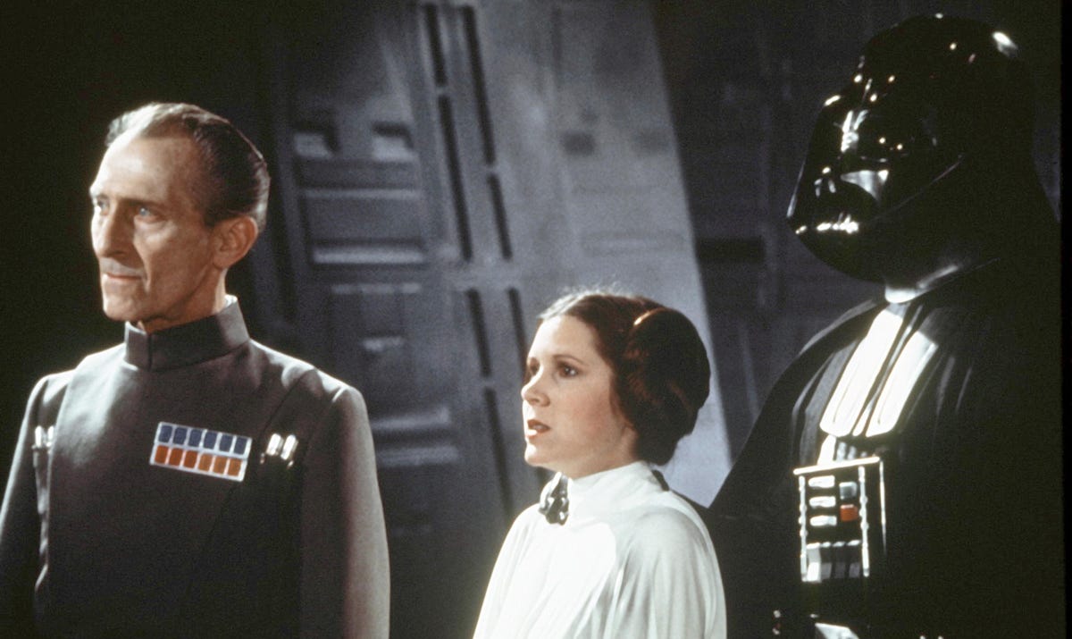 Darth Vader, Peter Cushing i Carrie Fisher na planie czwartego odcinka Gwiezdnych Wojen