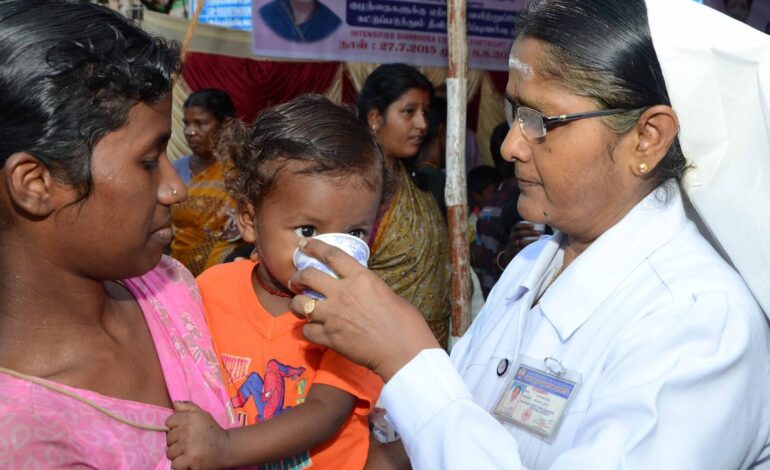 „Błędne przekonania powstrzymują pracowników służby zdrowia przed przepisywaniem ratujących życie ORS na biegunkę u dzieci”
