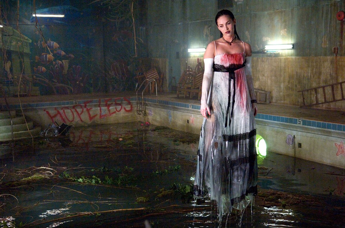 Megan Fox jako opętana Jennifer Check w ciele Jennifer (2009)