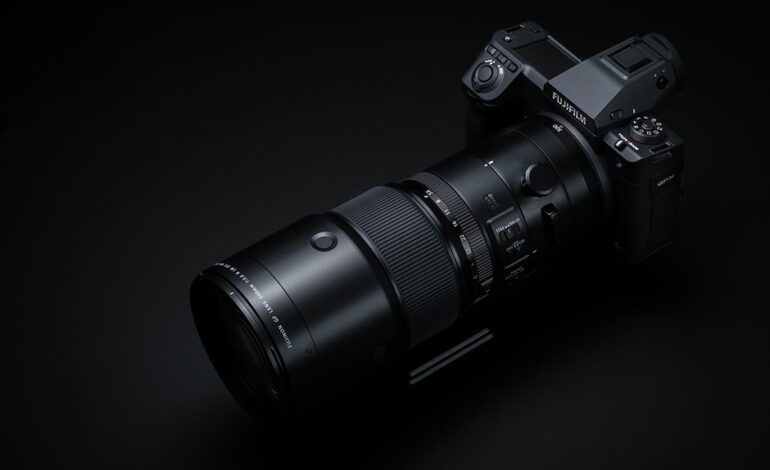 Fujifilm przedstawia teleobiektyw 500 mm F5.6 R LM OIS WR do średniego formatu: przegląd fotografii cyfrowej