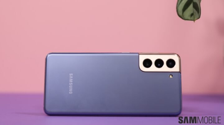 Samsung Galaxy S21 otrzymuje aktualizację One UI 6.1 w Indiach