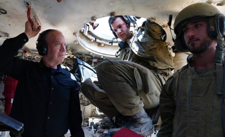 Żołnierz IDF grozi ministrowi obrony „wojskowym zamachem stanu” i prosi o pozostanie w Gazie