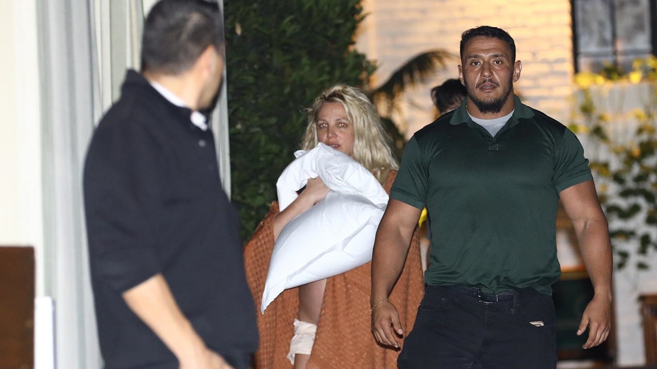 Britney Spears opuszcza Chateau Marmont z przyjaciółmi po wezwaniu karetki do hotelu