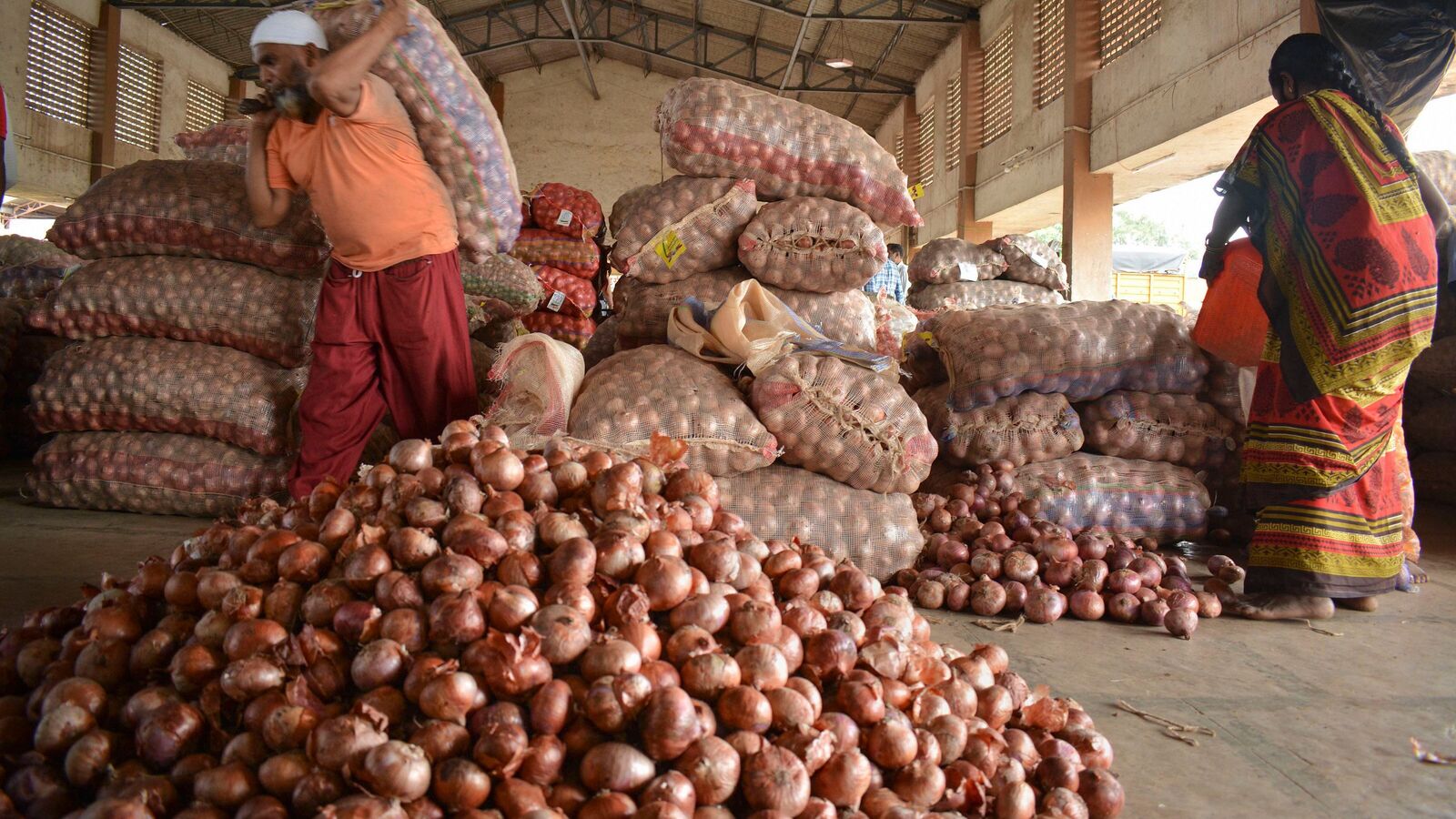 Indie mogą wyeksportować 14 000 ton ryżu innego niż basmati na Mauritius i 7500 ton cebuli do Kataru