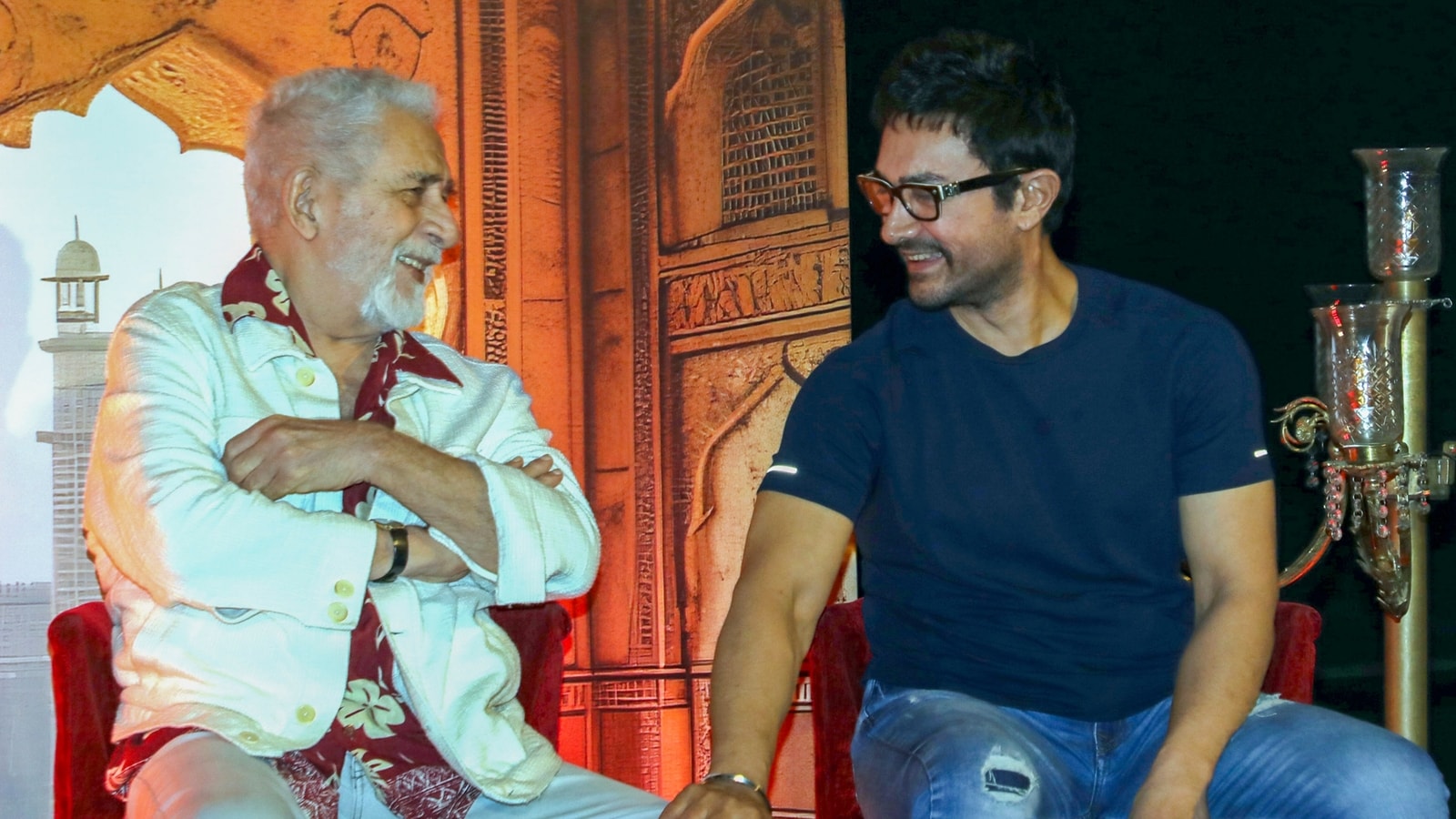 Aamir Khan wyjawia, że ​​nadal żałuje jednej roli w Sarfarosh: „Czy grasz w scenach dobara nahi kar sakte?”  |  Bollywood