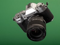 Wstępna recenzja Fujifilm X-T50: średnia klasa XT idzie stabilnie