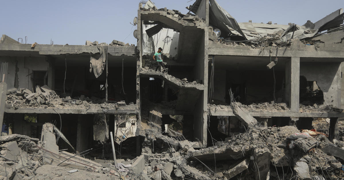 Co najmniej 27 osób zginęło w nalocie w centrum Gazy podczas wizyty wysłannika USA w regionie