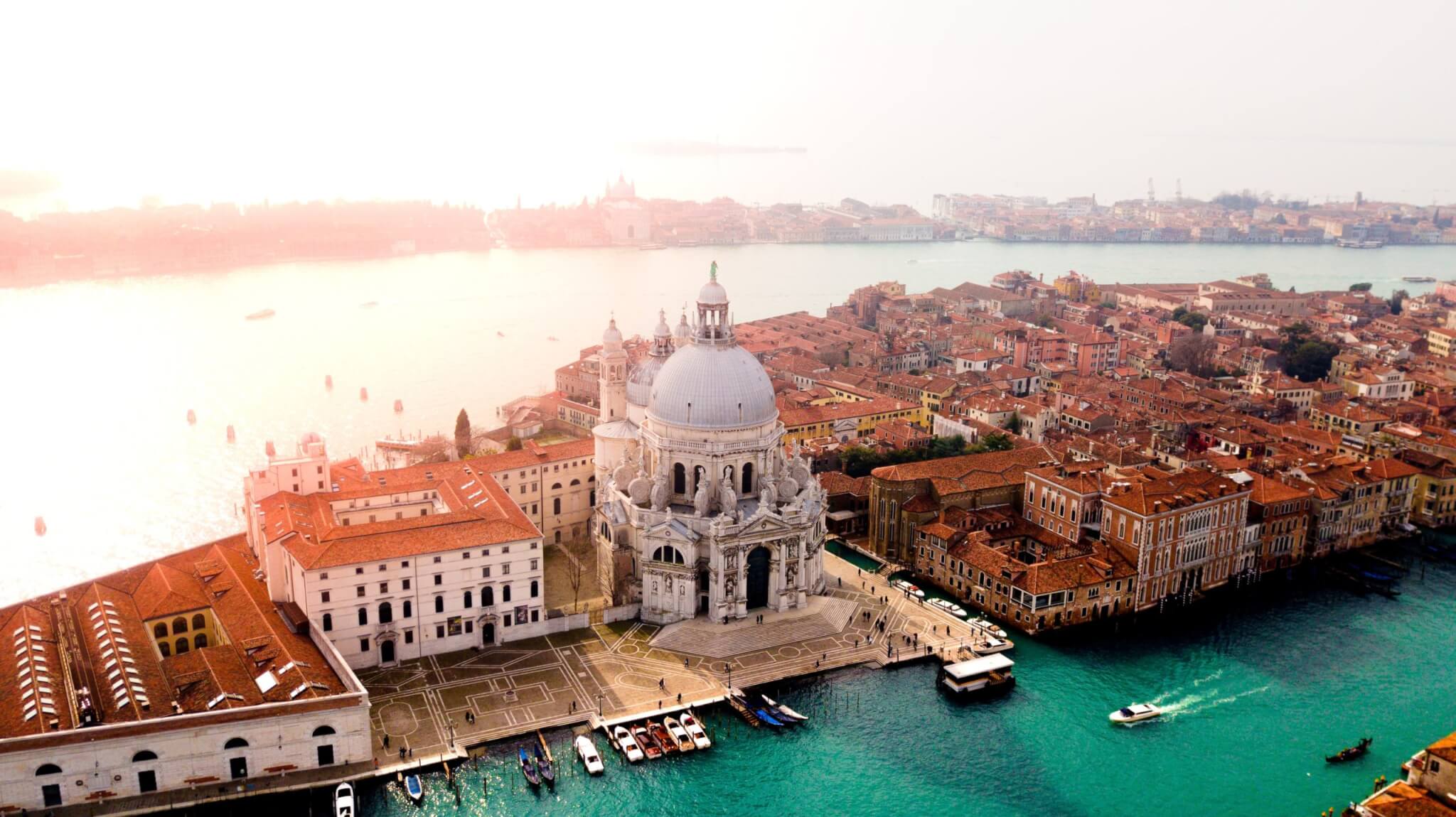 Według ekspertów ds. podróży: 5 miejsc, które trzeba zobaczyć we Włoszech —
