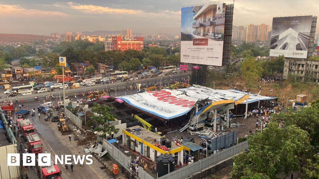 Zawalenie się billboardu w Bombaju: czternastu zabitych i kilkudziesięciu rannych