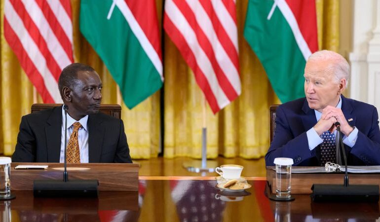 Biden chce przeciwstawić się wpływom Chin, rozkładając czerwony dywan dla Kenii