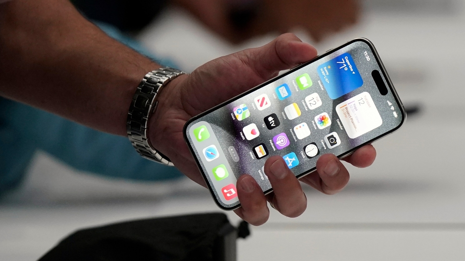 Wyciekła specyfikacja iPhone’a 16 Pro: nowy raport ujawnia jaśniejszy wyświetlacz, szybszy układ i wiele więcej