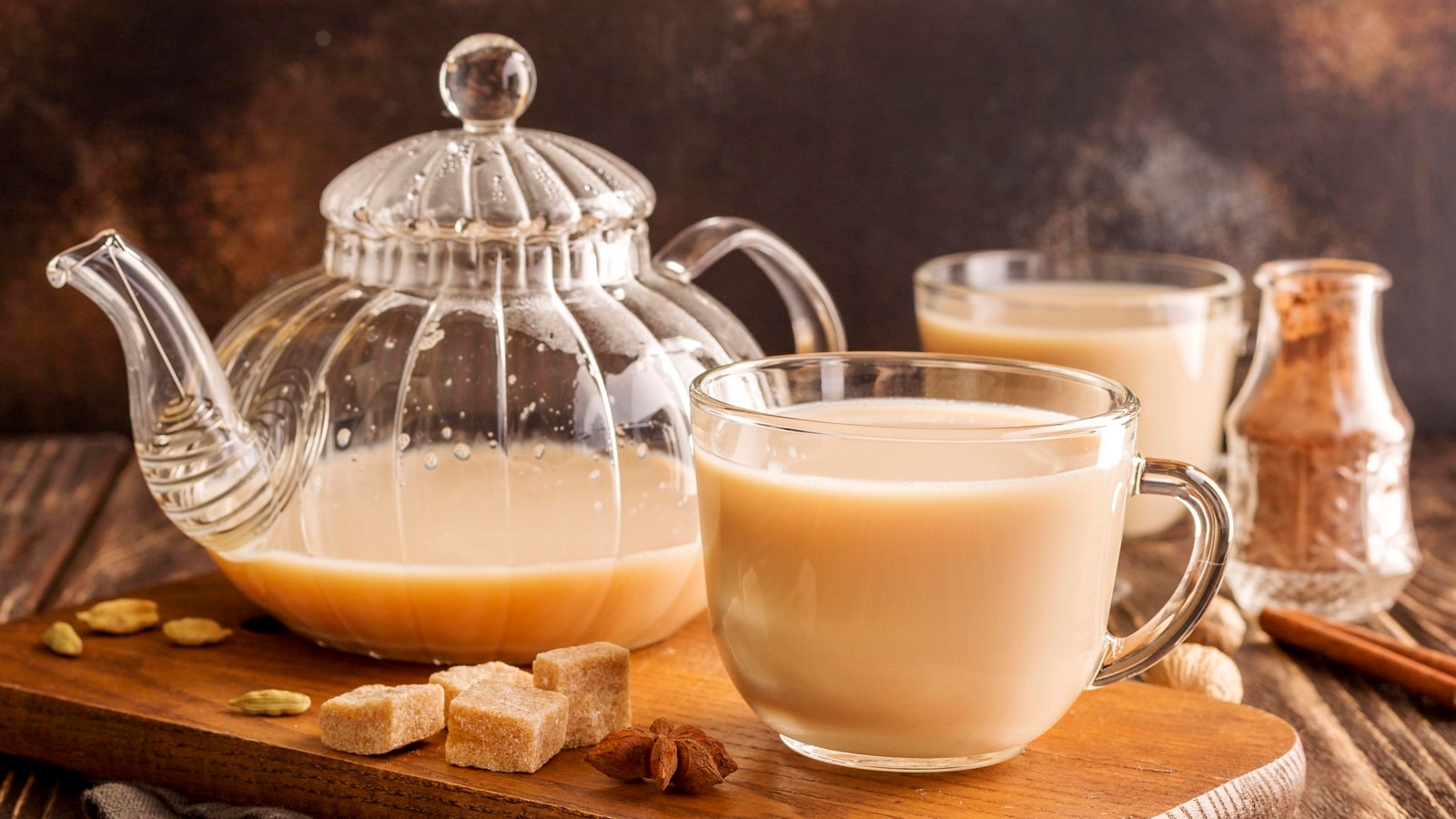 ICMR zaleca unikanie herbaty mlecznej;  sugeruje, kiedy pić herbatę i kawę, budzi obawy dotyczące nadmiernego spożycia w nowych wytycznych |  Zdrowie
