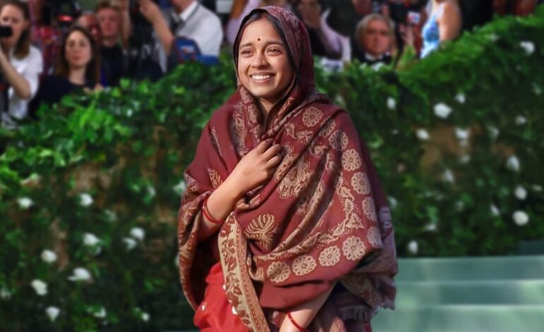 Nie tylko Alia Bhatt, Laapataa Ladies Phool Nitanshi Goel przyciąga wzrok na Met Gala 2024 dzięki Photoshopowi |  Bollywood