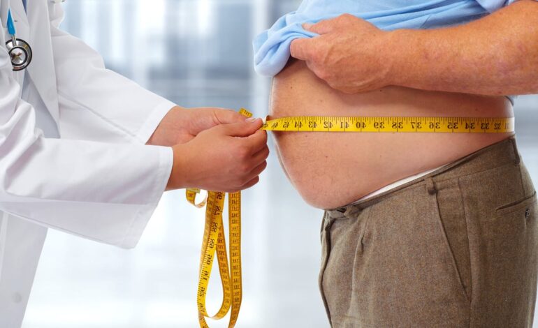Otyłość i zła dieta przyczyną wczesnego wystąpienia nowotworów: ekspert ds. zdrowia