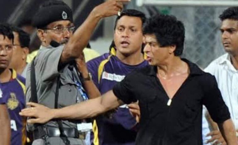 Shah Rukh Khan nie molestował;  Suhana „Cat Call” na stadionie Wankhede w 2012 r.: wielkie żądanie personelu KKR
