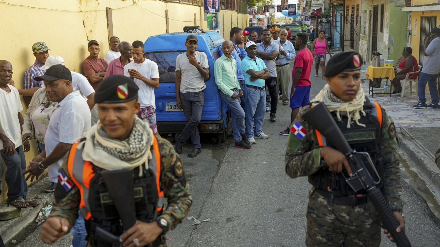 Dominikańczycy głosują w wyborach, mając na uwadze kryzys na Haiti