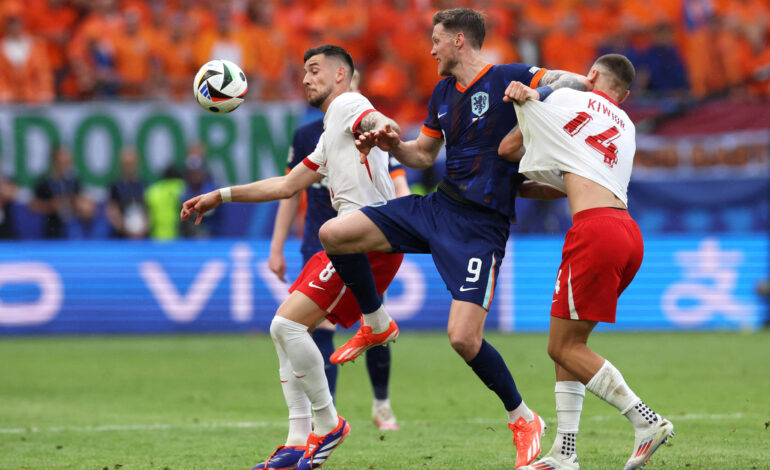 Weghorst łapie zwycięską bramkę dla Holandii w meczu z Polską