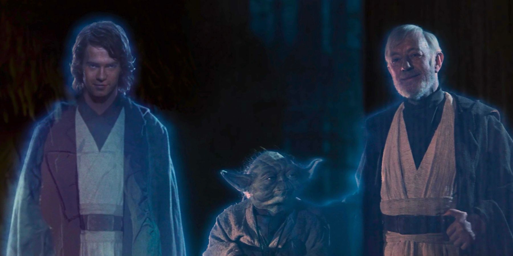 Duchy Mocy Anakina Skywalkera (Hayden Christiansen), Yody (Frank Oz) i Obi-Wana Kenobiego (Alec Guinness) stoją razem i wyglądają dumnie w Gwiezdnych Wojnach: Część VI – Powrót Jedi.