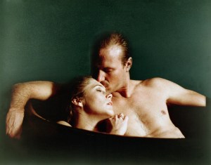 CIEPŁO CIAŁA, Kathleen Turner, William Hurt, 1981, (c) Warner Brothers/dzięki uprzejmości Everett Collection