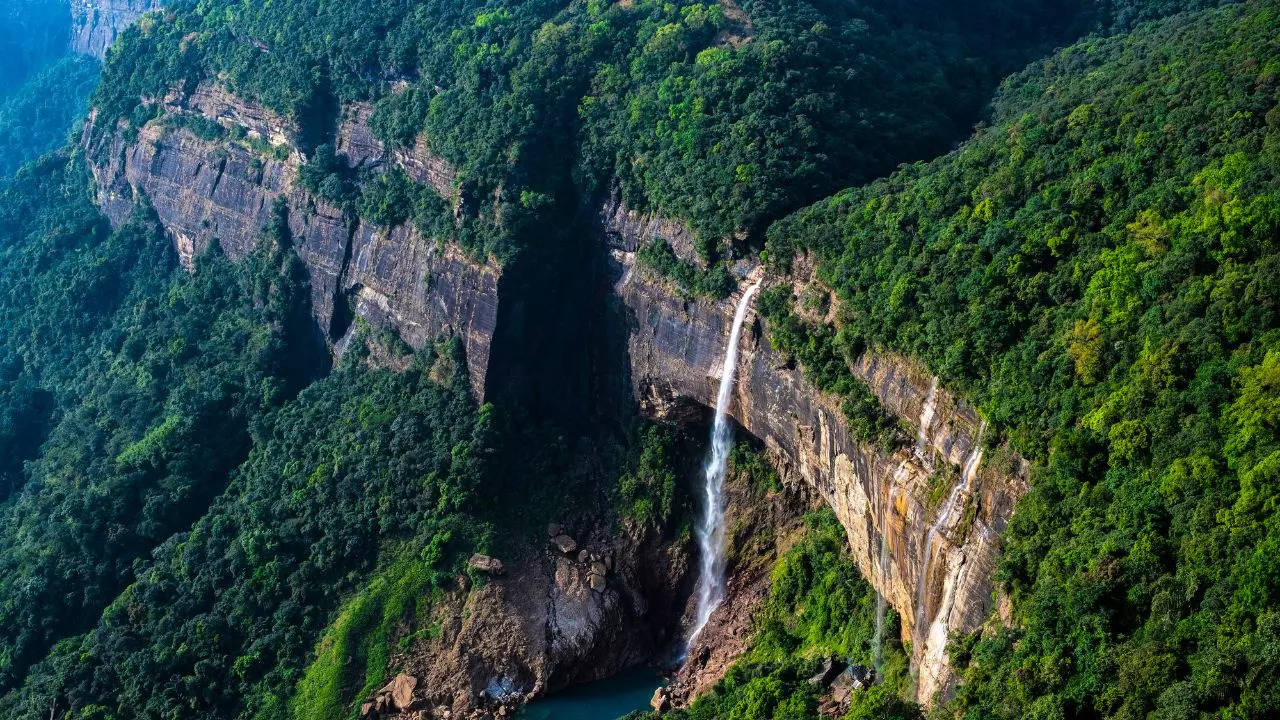 Mawlynnong Meghalaya Credit Canva