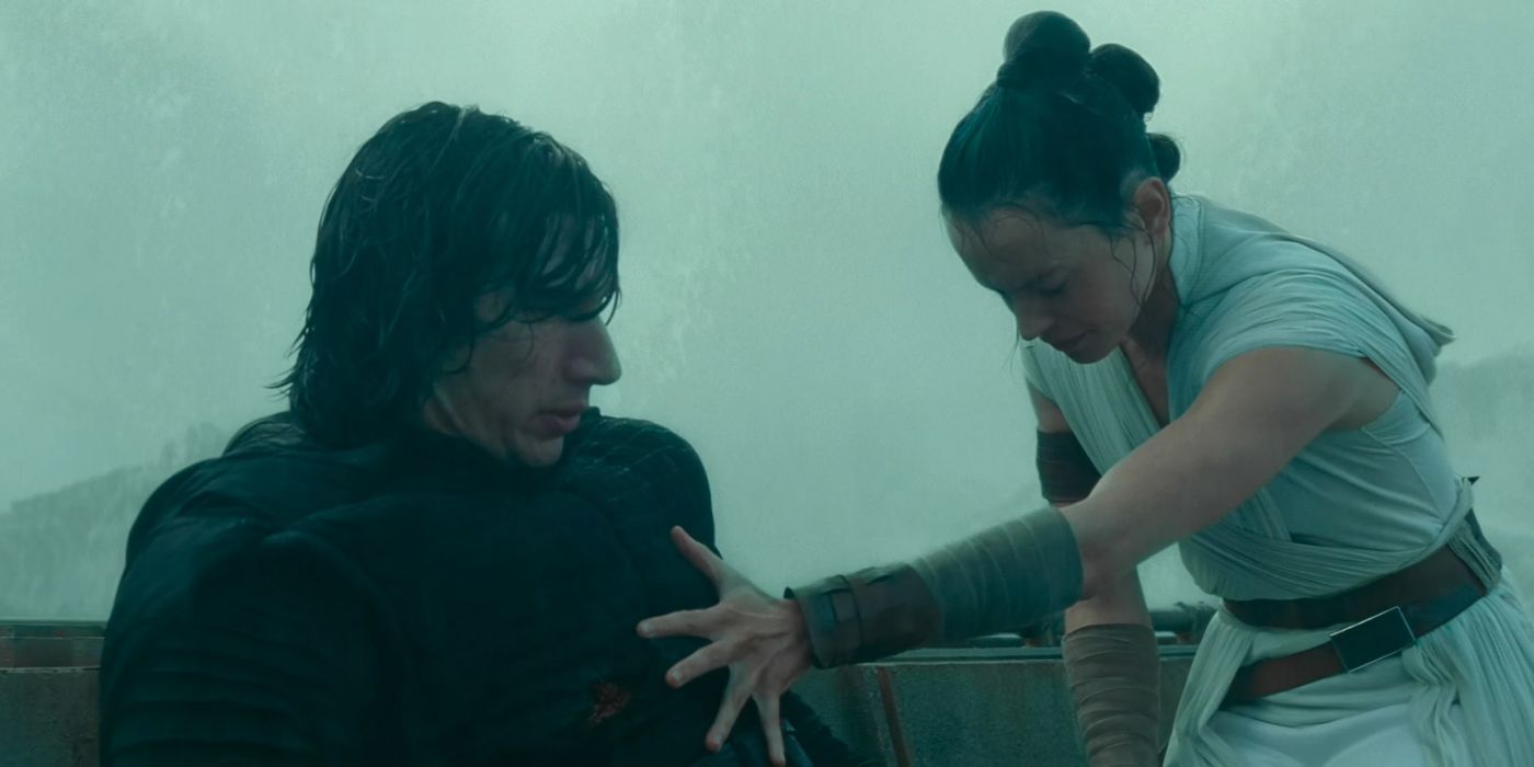 Rey gra Kylo Rena w Skywalkerze