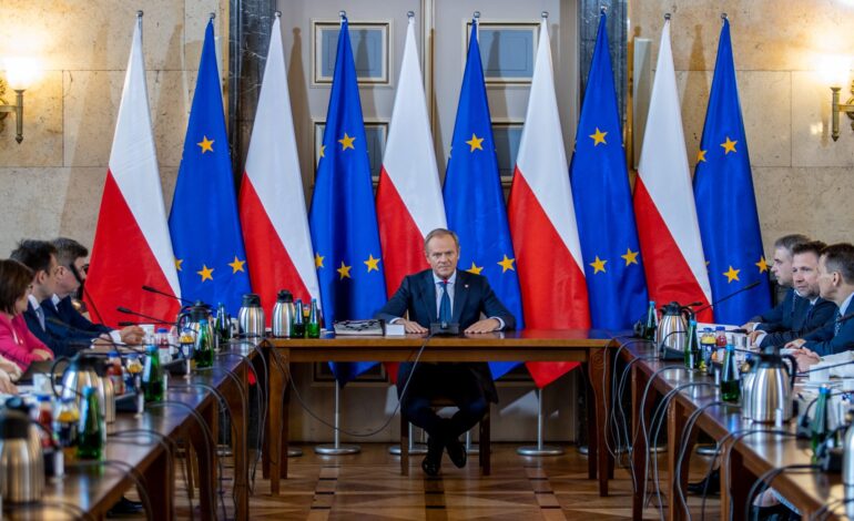Wielu wyborców młodszych partnerów polskiej koalicji rządzącej jest niezadowolonych z rządu