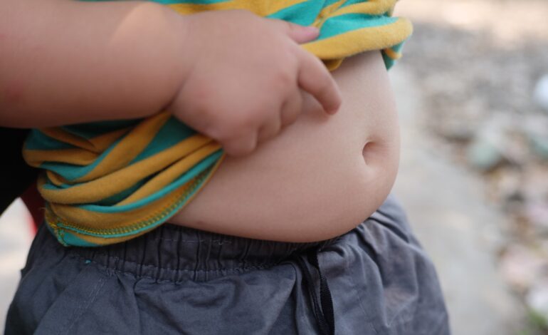 Badanie odkrywa rolę drobnoustrojów jelitowych w otyłości u dzieci