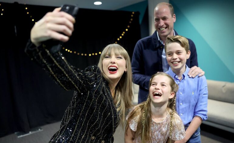 Taylor Swift robi sobie selfie z księciem Williamem, Georgem i Charlotte na koncercie na Wembley – wiadomości o rodzinie królewskiej